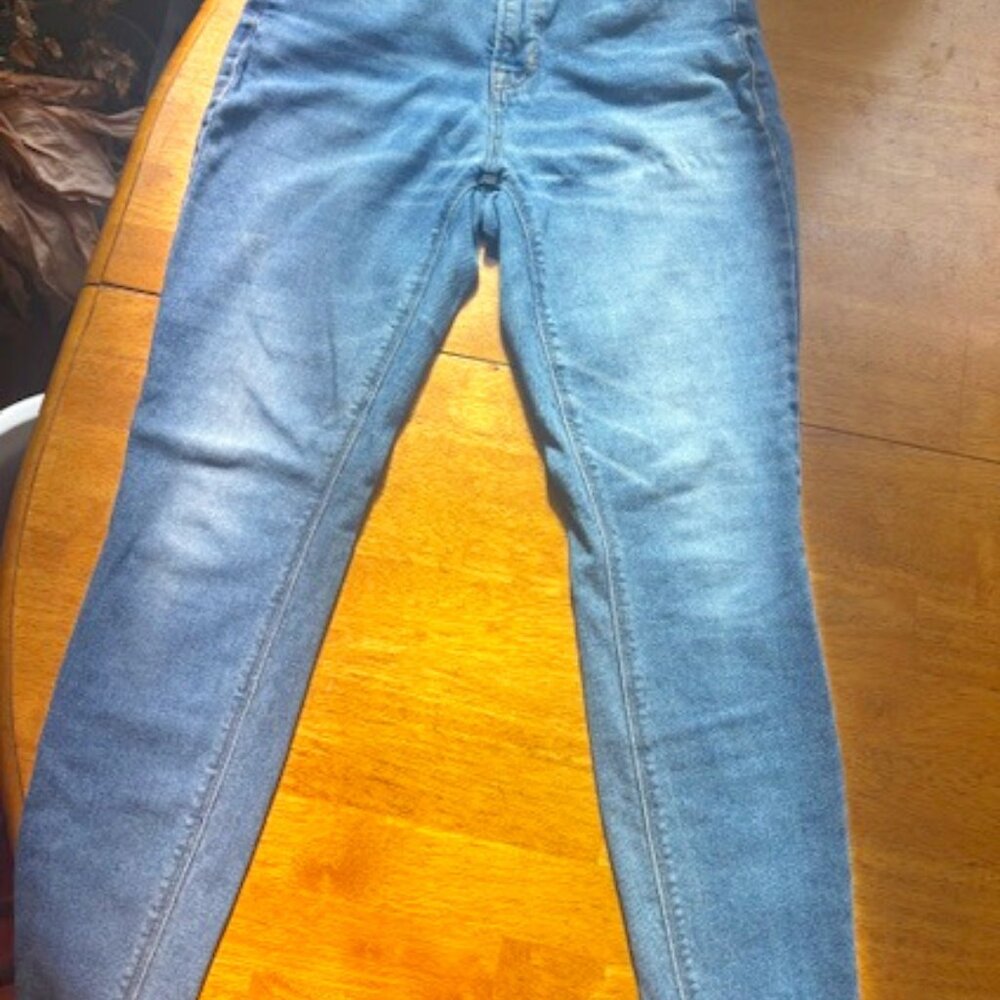 Old Navy Jeans High-Rise Rockstar Super Skinny Size 8